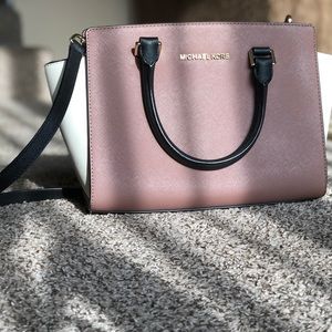 Michael Kors Medium Leather Messenger